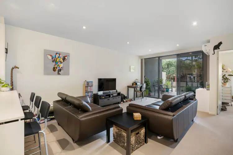 Main view of Homely apartment listing, 10/2-4 William Street, Murrumbeena VIC 3163