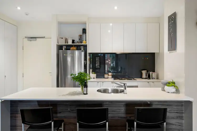 Third view of Homely apartment listing, 10/2-4 William Street, Murrumbeena VIC 3163
