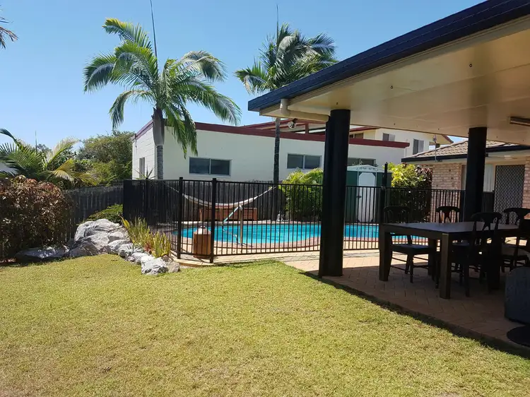 8 Currawong Court, Boyne Island QLD 4680