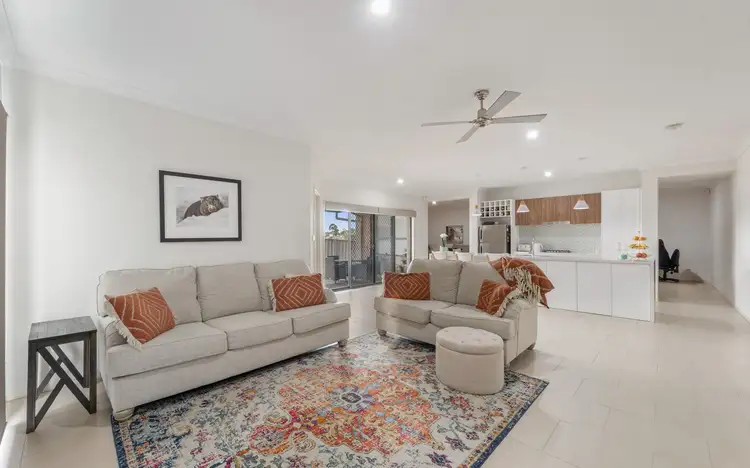 Second view of Homely house listing, 10 Rio Grande Drive, Kearns NSW 2558