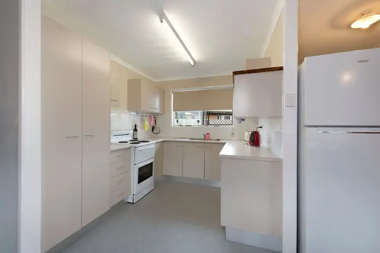 Sixth view of Homely house listing, 27 Hilltop Parade, Avoca QLD 4670