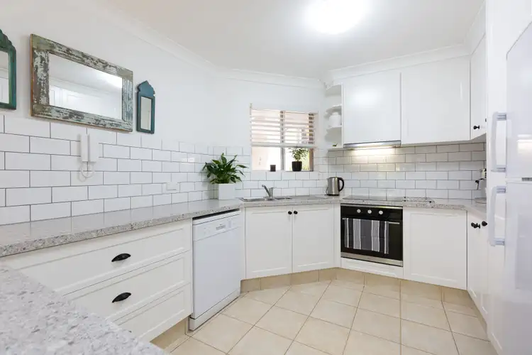 1/19 Heath Street, Southport QLD 4215