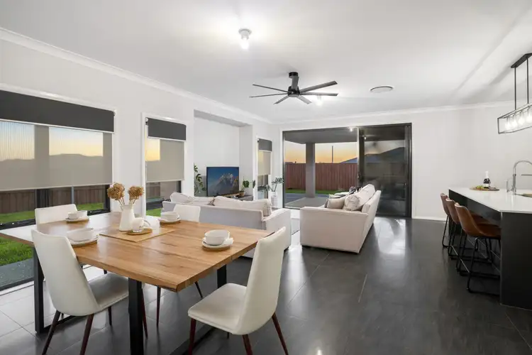 Fifth view of Homely house listing, 1 Tarragon Way, Chisholm NSW 2322