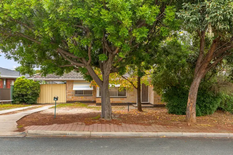 33 Knightsbridge Avenue, Valley View SA 5093