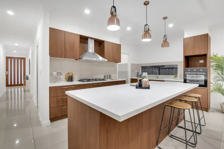 Fifth view of Homely house listing, 41 Liewah Circuit, Craigieburn VIC 3064