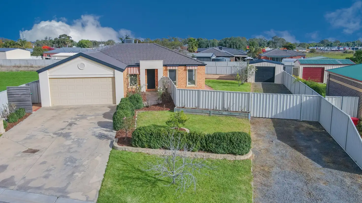 Main view of Homely house listing, 19 Cassandra Crescent, Epsom VIC 3551