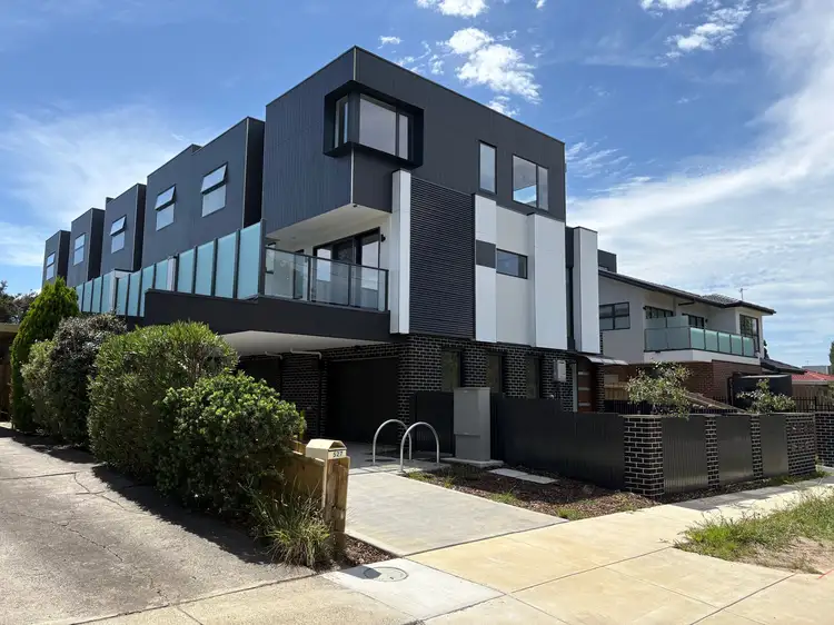 1,3,4/525 Boronia Road, Wantirna VIC 3152