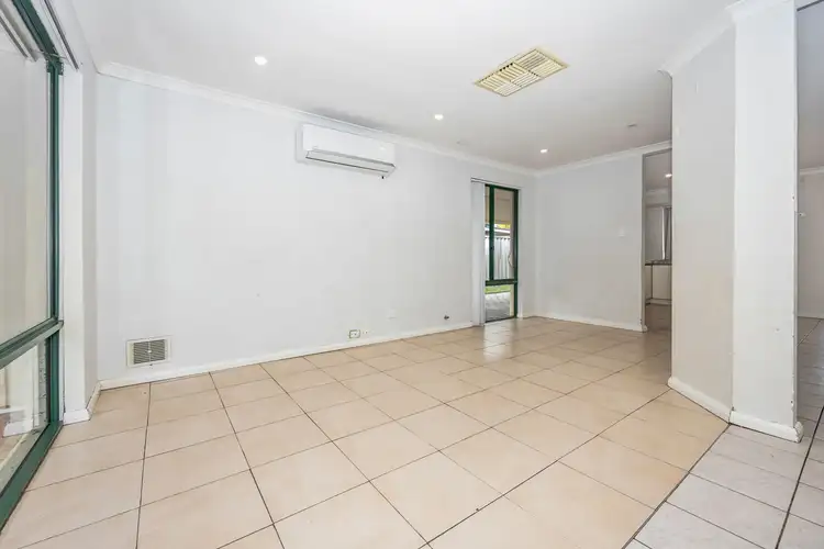 Fourth view of Homely house listing, 2 Carlsbad Court, Ballajura WA 6066