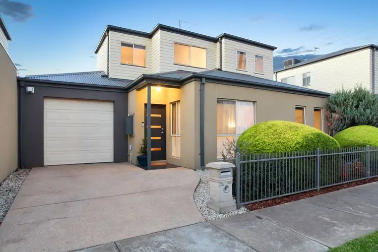 2A Marigold Avenue, Altona North VIC 3025
