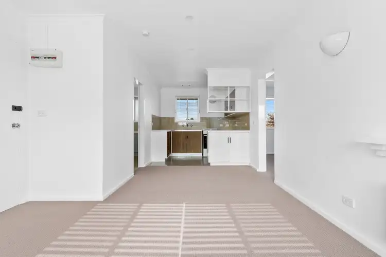 11/93-95 Dandenong Road, Frankston VIC 3199