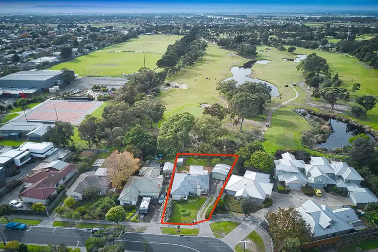 13 Genoa Avenue, Bonbeach VIC 3196