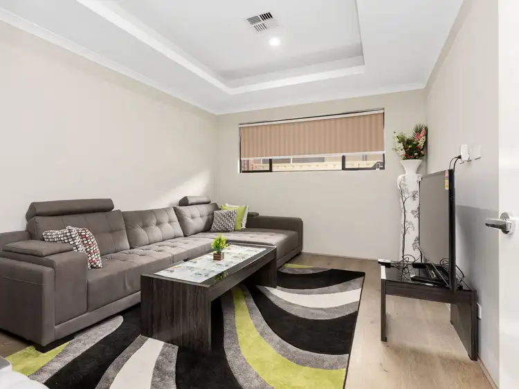 Seventh view of Homely house listing, 18 Apricot Close, Canning Vale WA 6155