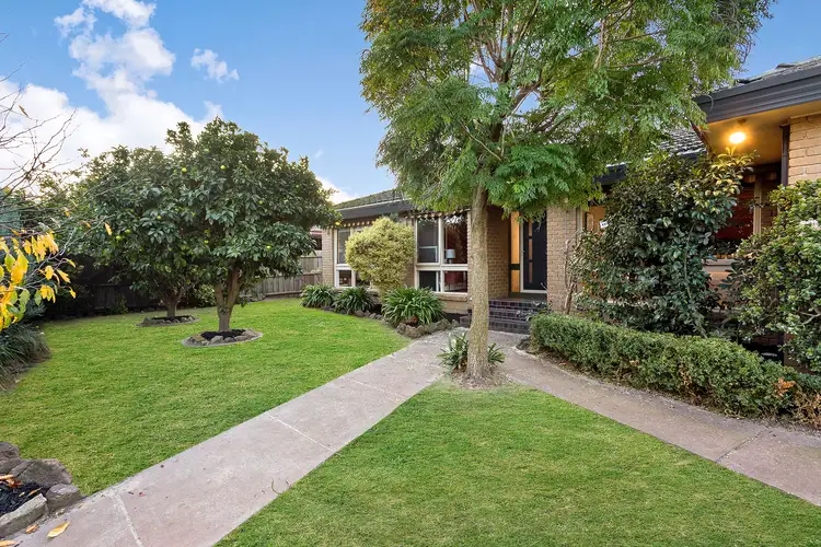 17 Washington Drive, Oakleigh South VIC 3167