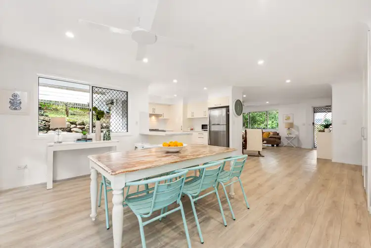 2 Gregsue Court, The Gap QLD 4061