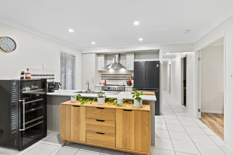 Fifth view of Homely house listing, 6 Sunjoy Place, North Lakes QLD 4509