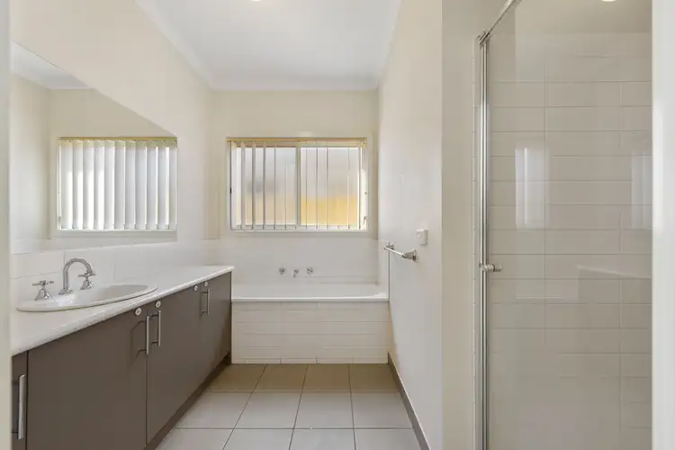 Fifth view of Homely house listing, 7 Briar Valley Rise, Caroline Springs VIC 3023