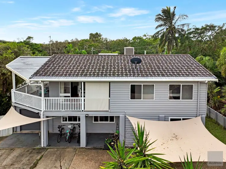 Second view of Homely house listing, 6 Seahorse Crescent, Lammermoor QLD 4703