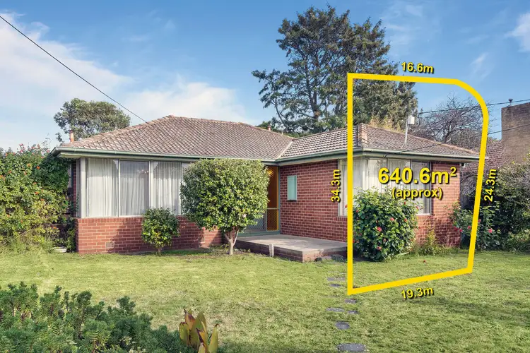 38 Albany Drive, Mulgrave VIC 3170