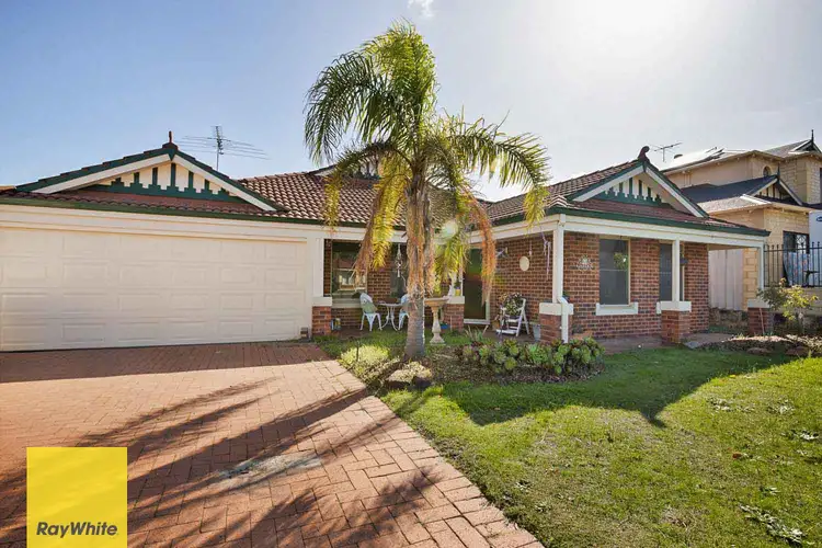 15 Merrang Circuit, Carramar WA 6031