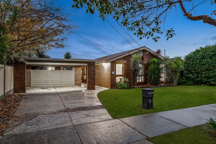 24 Tudawali Crescent, Wheelers Hill VIC 3150
