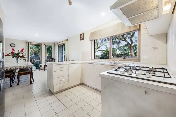 Fourth view of Homely unit listing, 2/20 Coomleigh Avenue, Glen Waverley VIC 3150