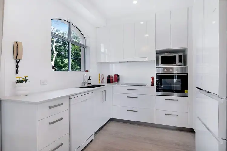 Second view of Homely house listing, 18/4-10 Monte Carlo Avenue, Surfers Paradise QLD 4217