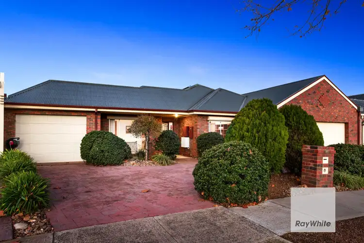 20 Murchison Avenue, Taylors Lakes VIC 3038