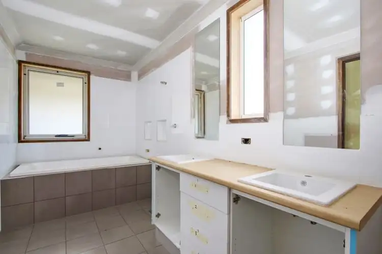 Third view of Homely house listing, 450 Dale Crescent, Lavington NSW 2641