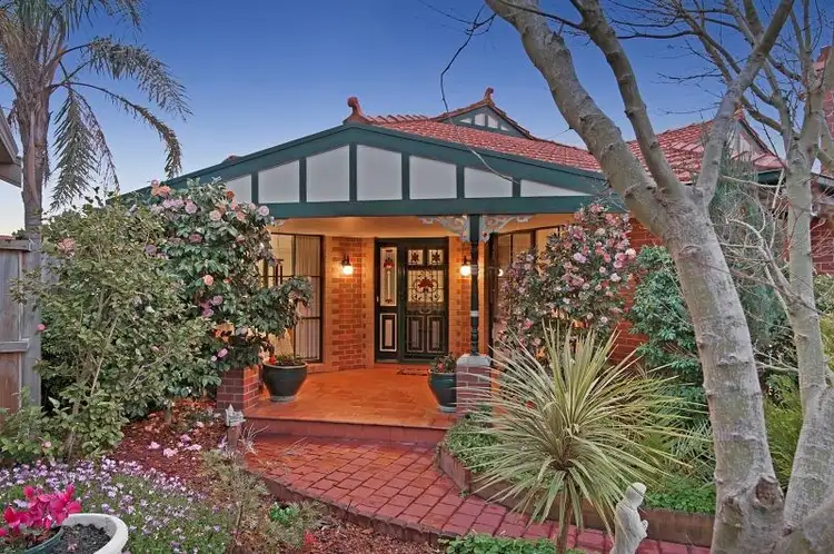 4 Hickman Avenue, Aspendale Gardens VIC 3195