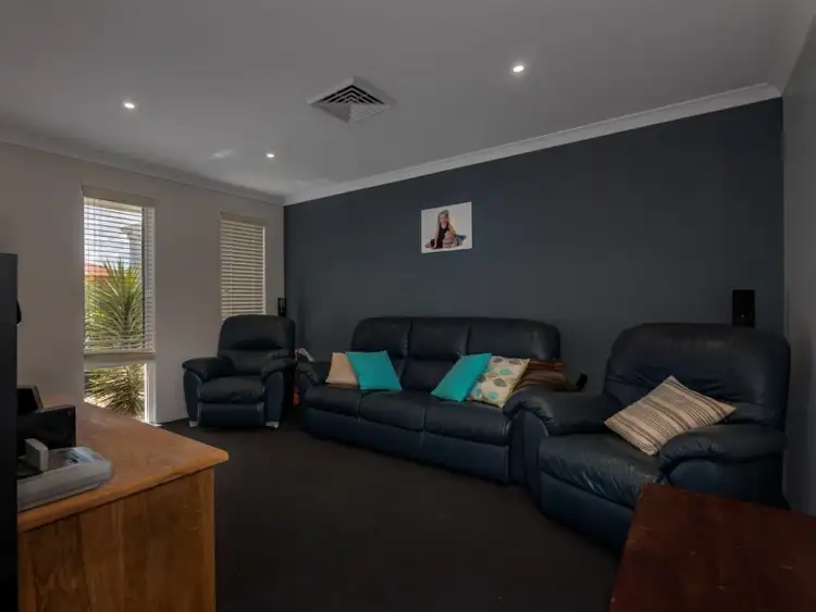 Seventh view of Homely house listing, 6 McGragh Court, Tarcoola Beach WA 6530