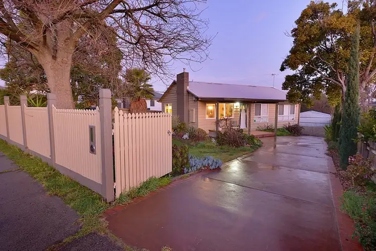 39 Silverton Drive, Ferntree Gully VIC 3156