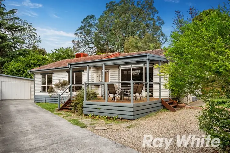 8 Ian Avenue, Ringwood East VIC 3135