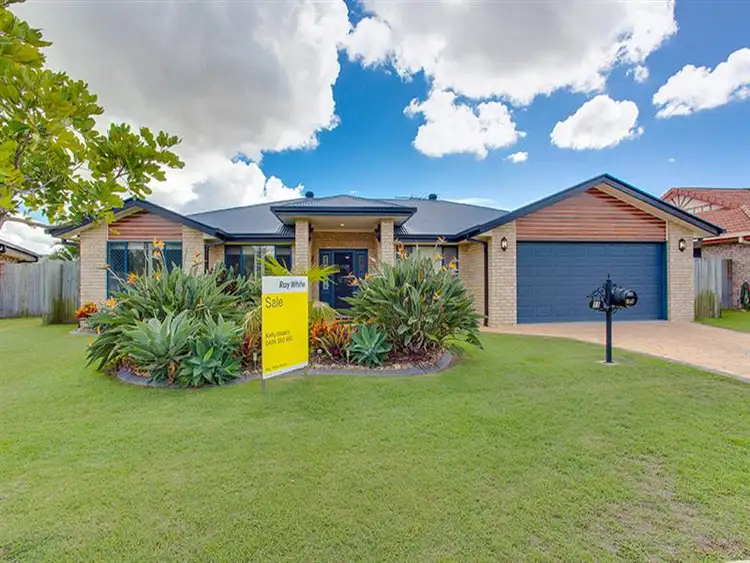 11 Westaway Place, Wynnum West QLD 4178