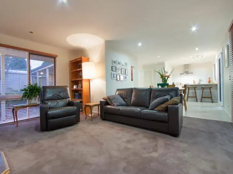 Sixth view of Homely house listing, 1 Banbury Court, Somerville VIC 3912