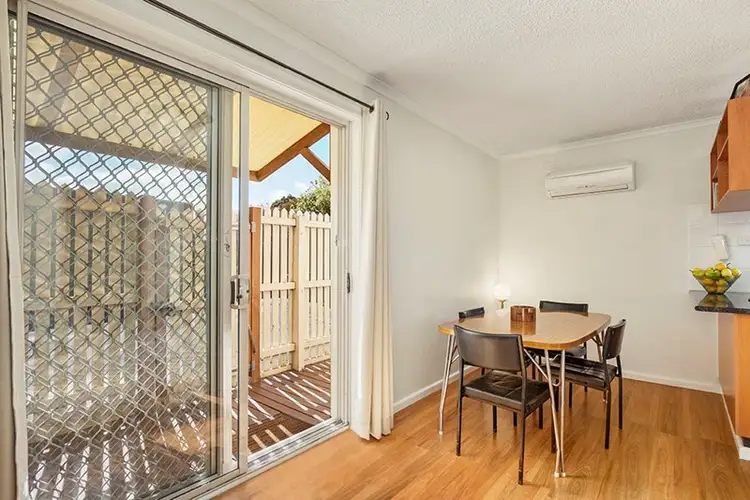 Fifth view of Homely apartment listing, 1/261 Station Street, Fairfield VIC 3078