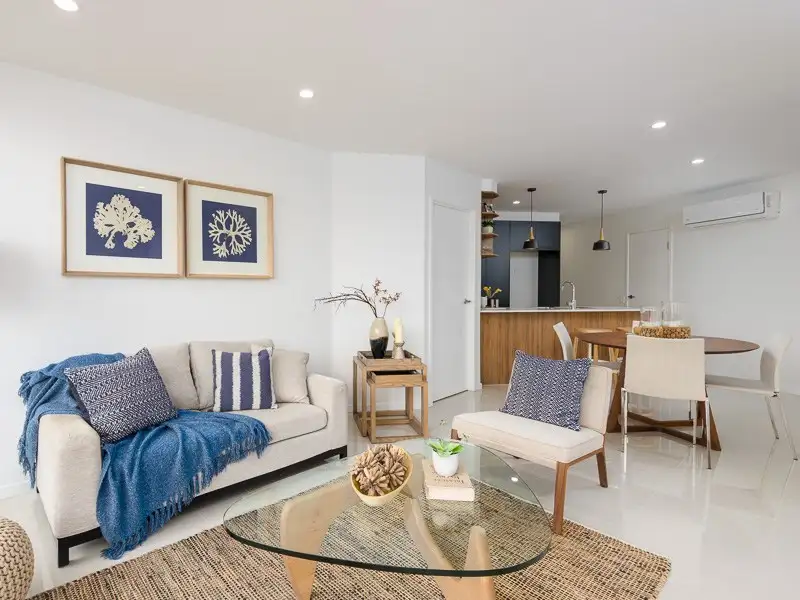 Main view of Homely apartment listing, 2/22 Bay Terrace, Wynnum QLD 4178