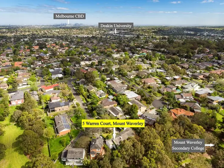 Third view of Homely house listing, 5 Warren Court, Mount Waverley VIC 3149