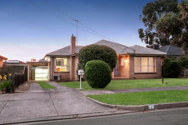 25 Eagle Avenue, Kingsbury VIC 3083