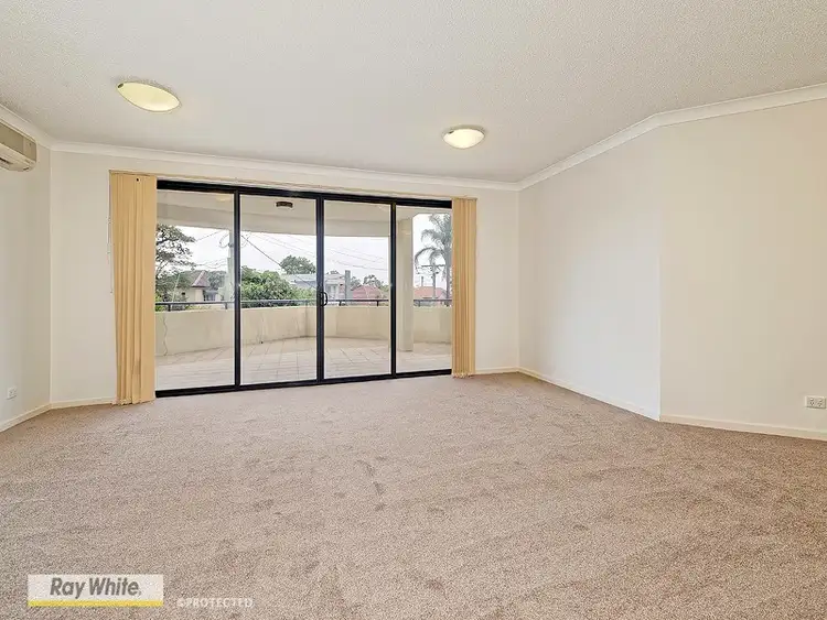 Fifth view of Homely unit listing, 1/3 Rock Street, Scarborough QLD 4020