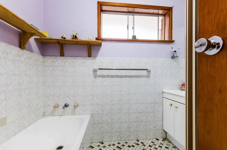 Fifth view of Homely house listing, 73 Devonshire Crescent, Oak Flats NSW 2529