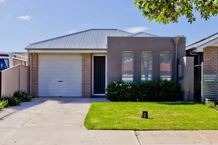2a Young Street, Findon SA 5023