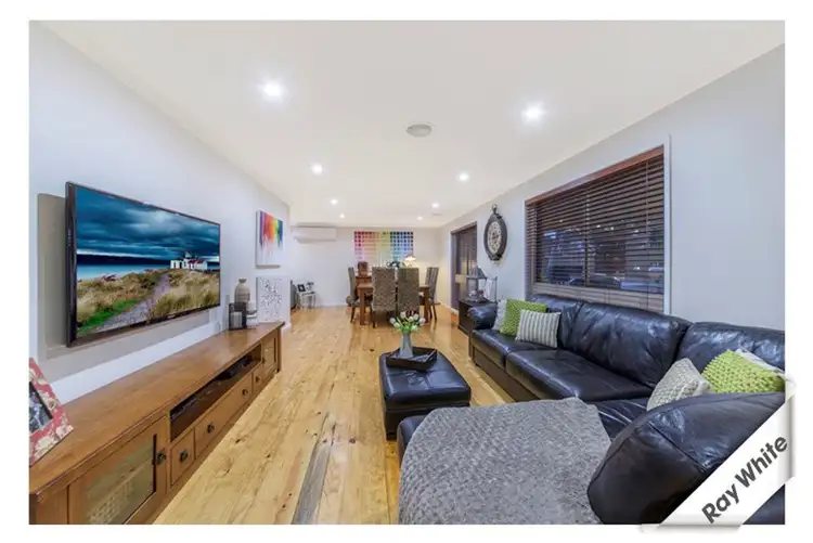 Fifth view of Homely house listing, 33 Kneeshaw Street, Monash ACT 2904