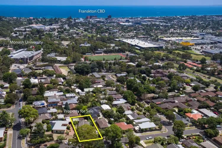 53 Roberts Street, Frankston VIC 3199