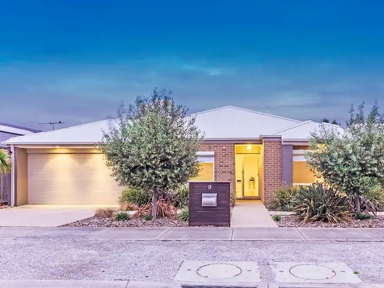 9 Swordgrass Avenue, Tarneit VIC 3029