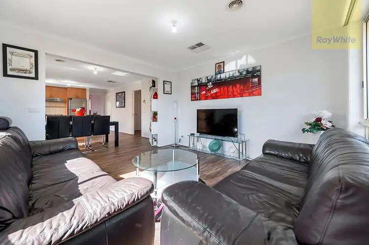 Fifth view of Homely house listing, 3 Banstead Nook, Craigieburn VIC 3064
