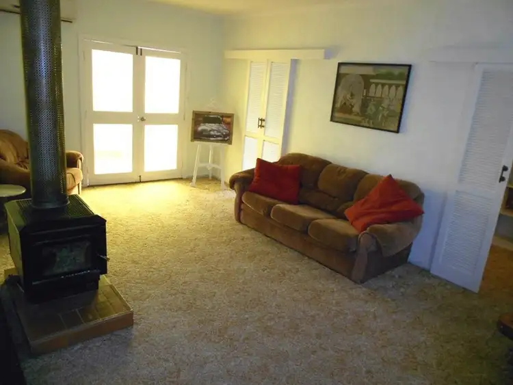 Fifth view of Homely house listing, 10 Eveline Street, Bordertown SA 5268
