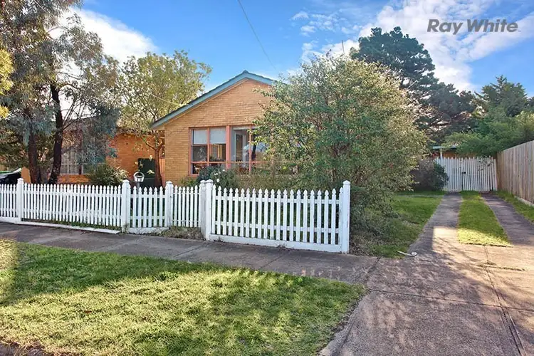 19 Cropley Crescent, Laverton VIC 3028