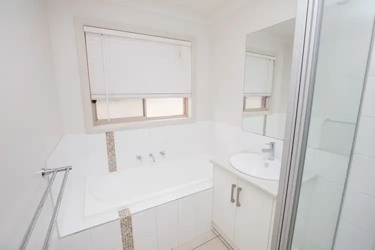 Fifth view of Homely house listing, 17 Christian Court, Mildura VIC 3500