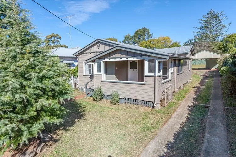 16 Charles Street, Newtown QLD 4350