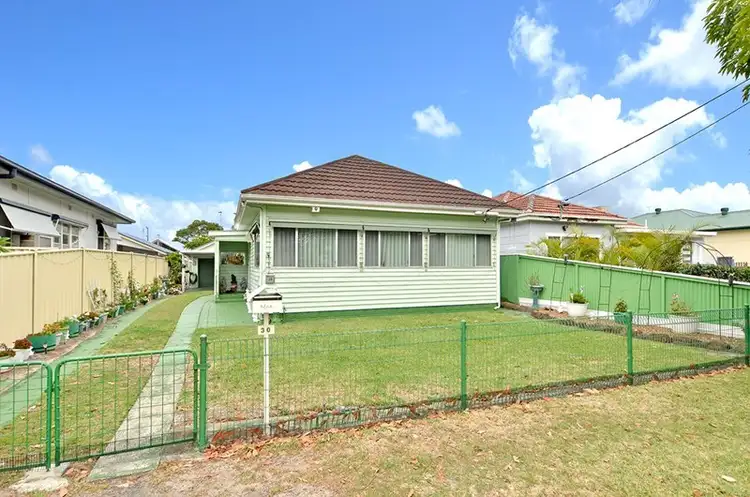 30 Uligandi Street, Ettalong Beach NSW 2257